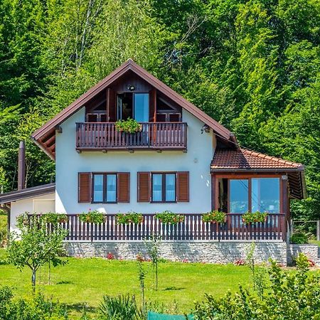 Holiday Home Mare Near River Karlovac Luaran gambar