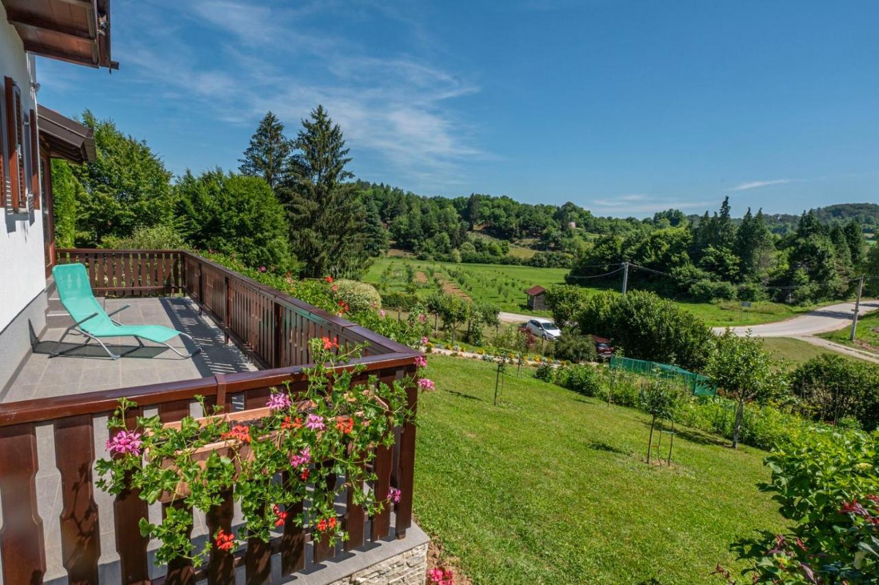 Holiday Home Mare Near River Karlovac Luaran gambar