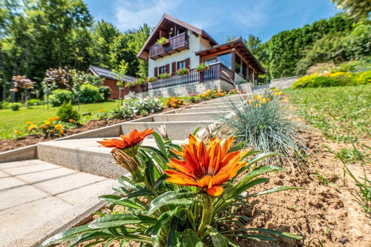 Holiday Home Mare Near River Karlovac Luaran gambar