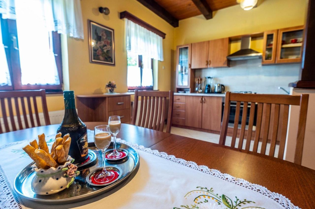 Holiday Home Mare Near River Karlovac Luaran gambar